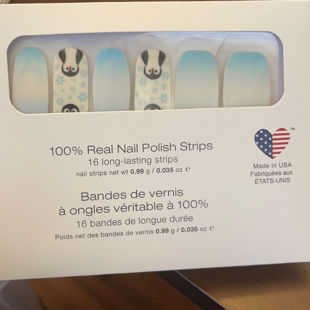 Penguin Party - Brand New - Retired - Color
